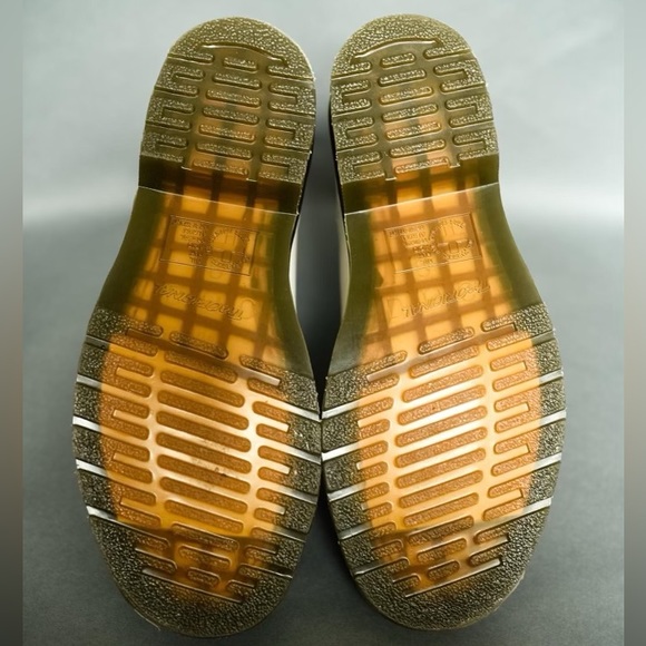 2976 Chelsea Boots-Great Condition - Picture 3 of 3